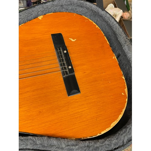 569 - HOHNER ACOUSTIC GUITAR MODEL MC-05 IN HARD CARRY CASE