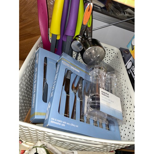 348 - SALTER KITCHEN SCALES, COFFEE AND TEA SERVER, NEW BOXED STAINLESS STEEL CUTLERY, JAMIE OLIVER CHOPPI... 