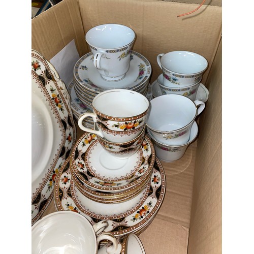 307 - TWO CARTONS OF PART TEA SETS, MALING BOWL, ZIGZAG CANDLE HOLDERS, COPPER KETTLE, GILT METAL CASED CL... 