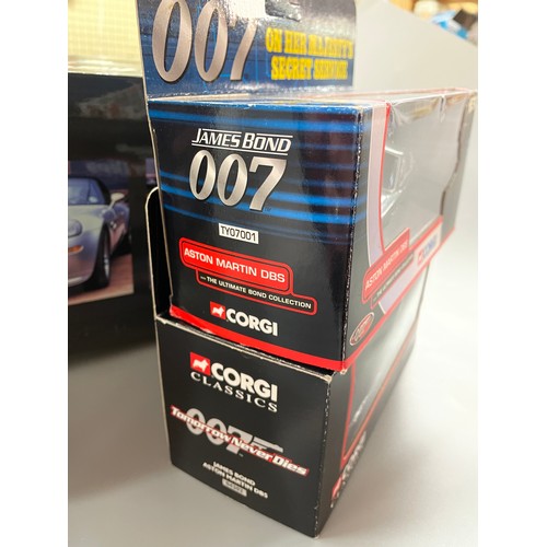 319 - JAMES BOND COLLECTION KYOSHO BMW Z8 1:18 SCALE THE WORLD IS NOT ENOUGH, CORGI CC99105 BMW Z8 DIARAMA... 