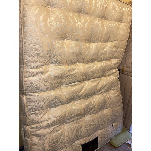 173 - LAYEZEE GOLD BROCADE DOUBLE DIVAN BED AND OATMEAL HEADBOARD