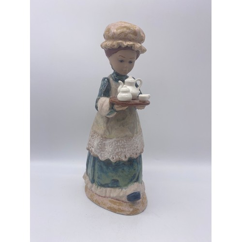 490 - PAL SPANISH MATT FIGURE OF THE CHAMBERMAID