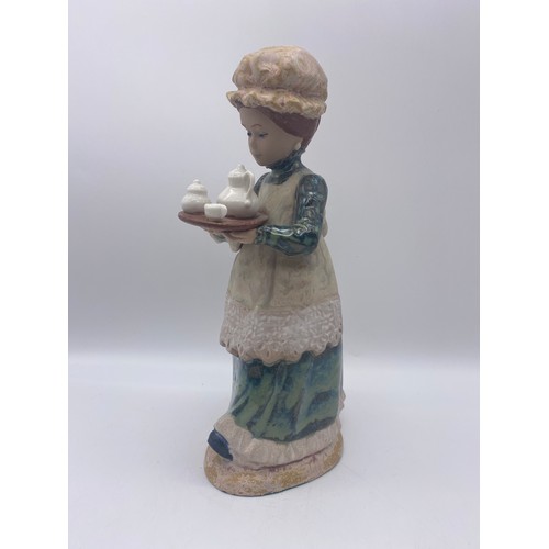 490 - PAL SPANISH MATT FIGURE OF THE CHAMBERMAID