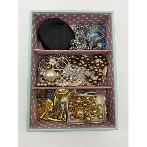 464 - GREEN STACK BOX OF VARIOUS COSTUME JEWELLERY SETS AND EARRINGS AND NECKLACE SETS, BANGLES, BEADS, ST... 