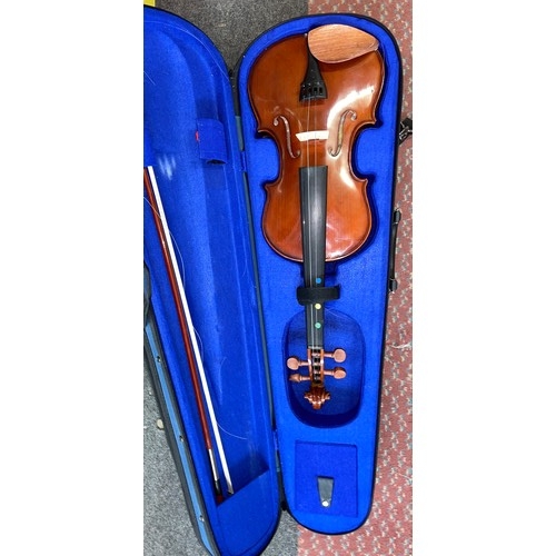 374 - CASED STENTOR STUDENT VIOLIN WITH BOW