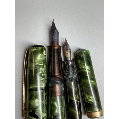 471 - GREEN MARBLED FOUNTAIN PEN AND MINIATURE PEN BY EVERSHARP