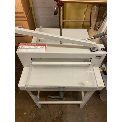 164 - IDEAL 4305 MANUAL GUILLOTINE