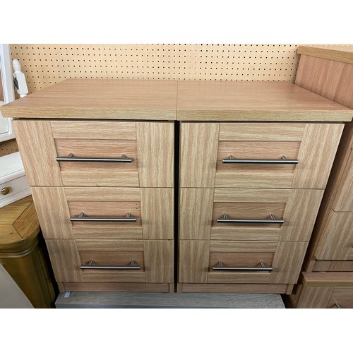 171 - PAIR OF OAK EFFECT THREE DRAWER BEDSIDE CABINETS