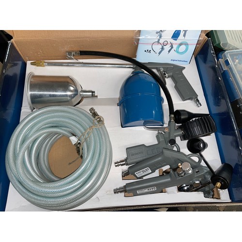 295 - BOXED WORKZONE AIR COMPRESSOR ACCESSORY KIT