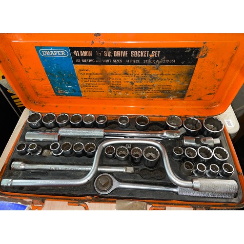 297 - CASED DRAPER SOCKET SET