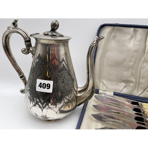 409 - CASED SET EPNS FISH CUTLERY, AND A VICTORIAN TEAPOT