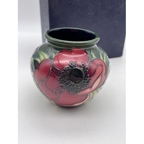 405 - MOORCROFT POTTERY 2003 ANEMONE PATTERNED SQUAT VASE