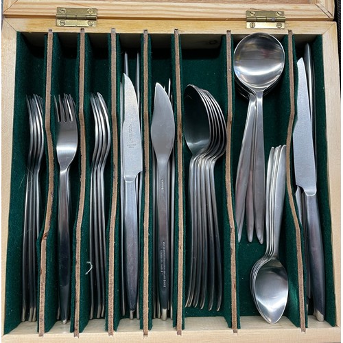 426 - WOODEN CASE OF WOSTENHOLM STAINLESS STEEL CUTLERY INCLUDING KNIVES FORKS AND SPOONS