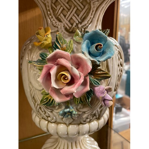 475 - CAPODIMONTE FLORAL ENCRUSTED VASE, BESWICK 1370 VASE, LARGE DRIP GLAZE DOUBLE HOOP VASE