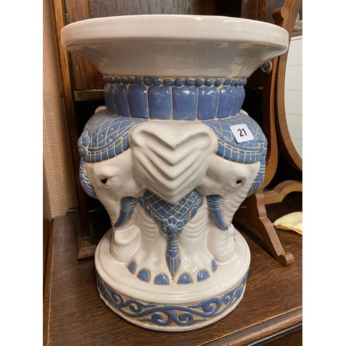 21 - BLUE AND WHITE CERAMIC ELEPHANT STOOL