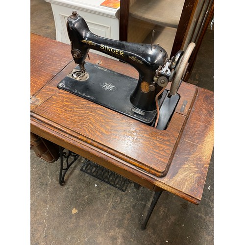 87 - VINTAGE SINGER TREADLE SEWING MACHINE