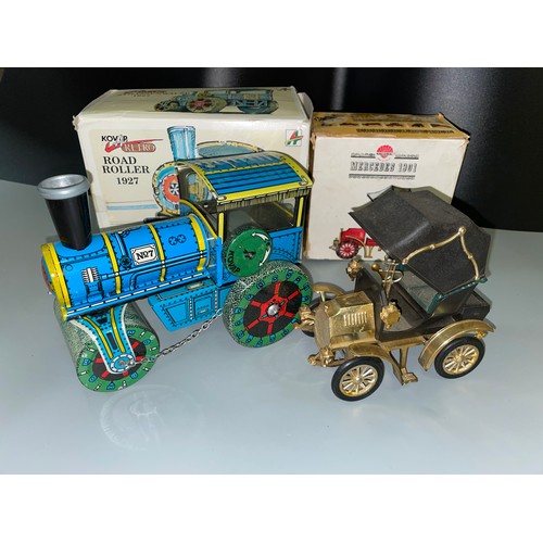 366 - BOXED TINPLATE KOVAC ROAD ROLLER 1927, AND A JAPANESE PLASTIC NACORAL MERCEDES 1901