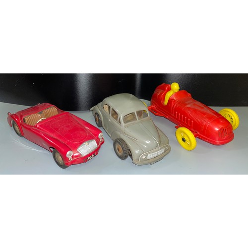 377 - VICTORY INDUSTRIES 1950S PLASTIC BATTERY OPERATED MGA 1/18 RED, A GREY MORRIS MINOR MIGHTY MIDGET A/... 