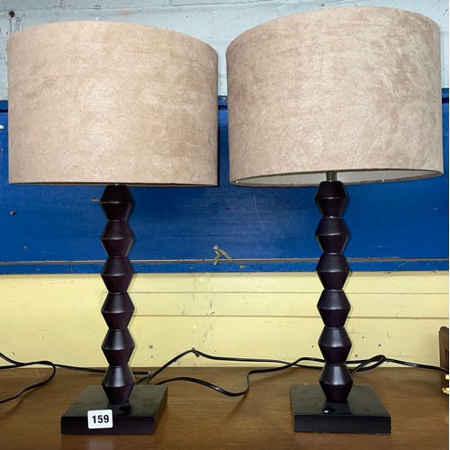 159 - PAIR OF BOBBIN REEL COLUMN TABLE LAMPS WITH SHADES