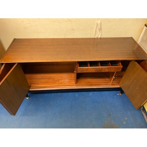 23 - MID CENTURY G PLAN E.GOMME TOLA LIBRENZA SIDEBOARD WITH BIFOLD DOORS