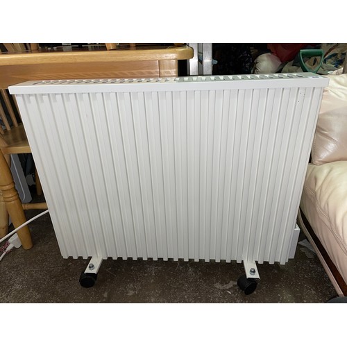 68 - MOBILE ELECTRIC HEATER