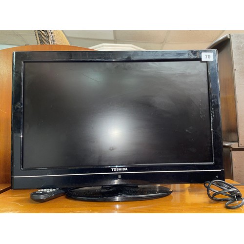 70 - TOSHIBA TV WITH REMOTE