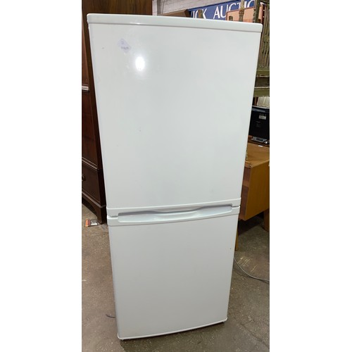 136 - FRIDGEFREEZER