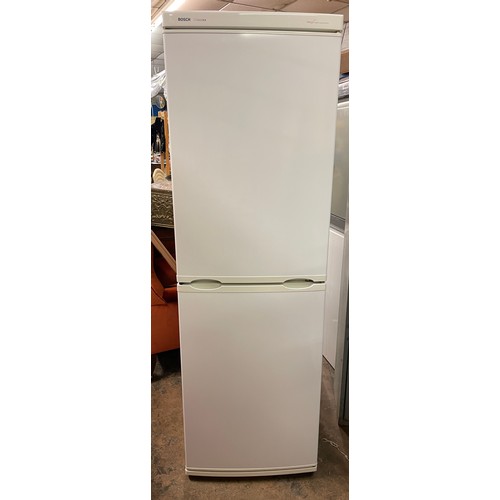 102 - BOSCH CLASSIX FRIDGE FREEZER