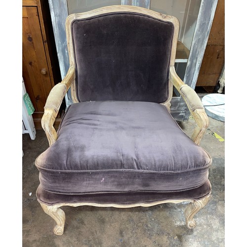 113 - BLEACHED WALNUT FRAMED FRENCH STYLE FAUTEUIL A LA REINE