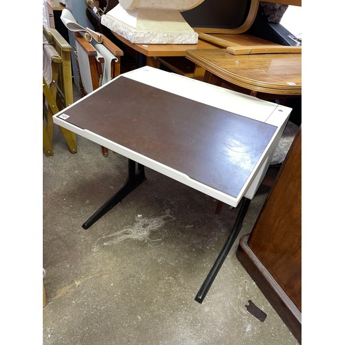 121 - LATE 1960S/EARLY 70S FLOTOTTO DESK BY LUIGI COLANI