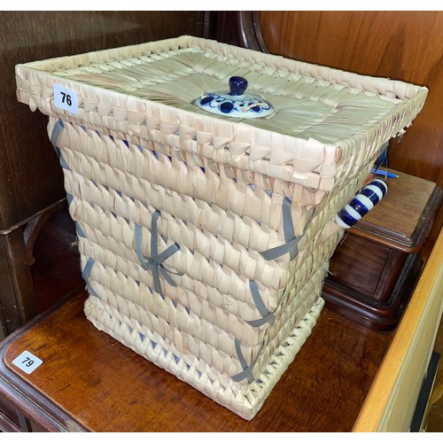 62 - SEAGRASS LINED TAPERED LINEN BOX