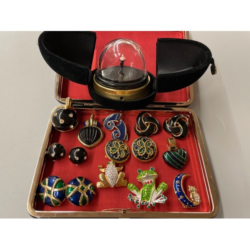 515 - SMALL BOX CONTAINING ENAMEL AND DIAMANTE DRESS BROOCHES AND CLIP ON EARRINGS BY NINA RICCI, AND JOHN... 