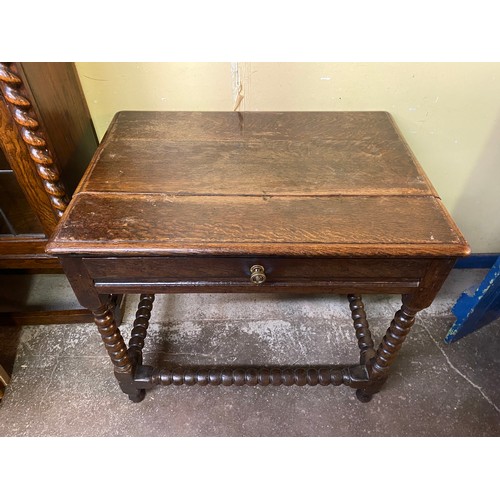 17 - 17TH CENTURY OAK BOBBIN REEL STRETCHER SIDE TABLE WITH SINGLE DRAWER AND LATER TOP