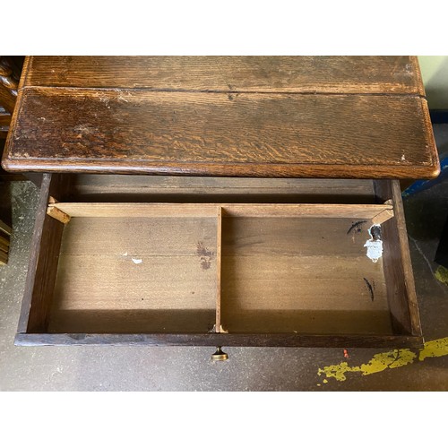 17 - 17TH CENTURY OAK BOBBIN REEL STRETCHER SIDE TABLE WITH SINGLE DRAWER AND LATER TOP