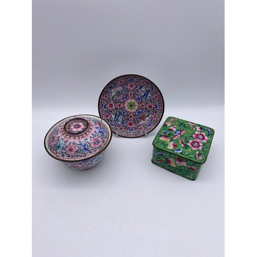 378 - CHINESE PINK ENAMEL CUP, SAUCER AND LID, AND GREEN INSECT AND FLORAL BOX