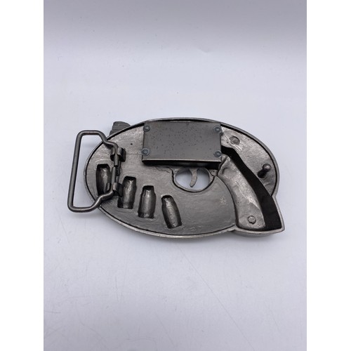 389 - CONTEMPORARY REVOLVER BELT BUCKLE AND MINIATURE ANVIL