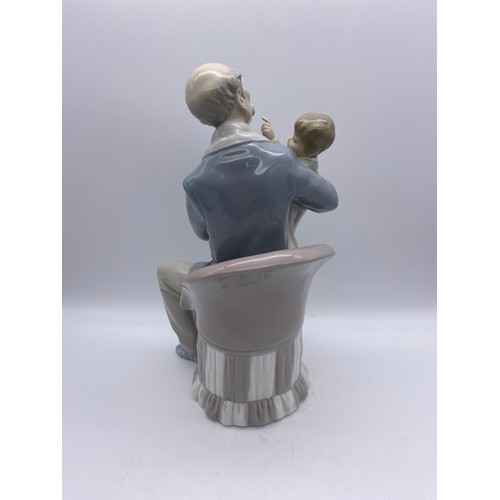 228 - LLADRO “THE GRANDFATHER” FIGURE 30CM H