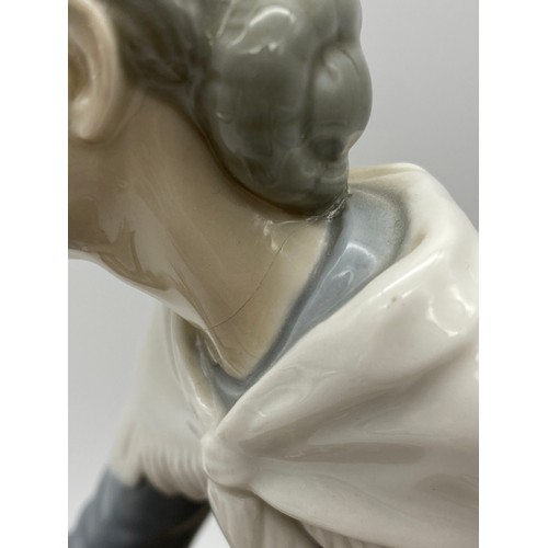 224 - LLADRO “CARESSING A LITTLE CALF” FIGURE A/F