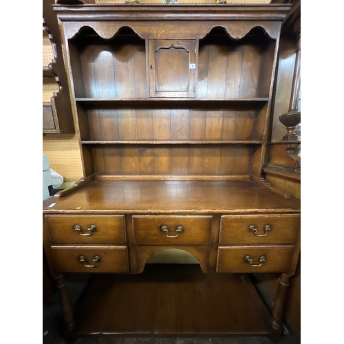 9 - REPRODUCTION MID 18TH CENTURY STYLE OAK POT BOARD DRESSER WITH PLATE RACK