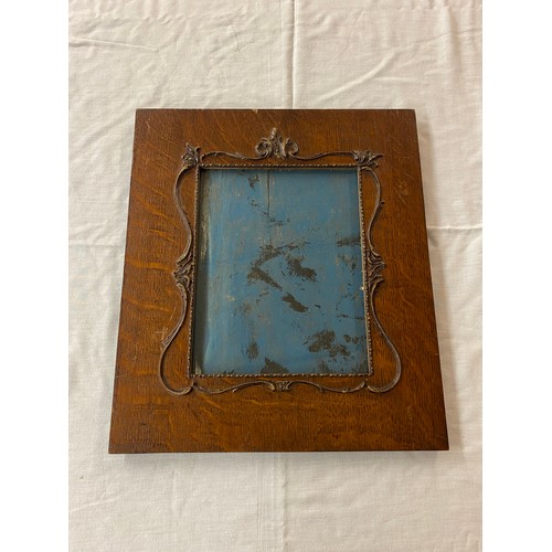 488 - OAK GLAZED PICTURE FRAME WITH APPLIED MOULDINGS