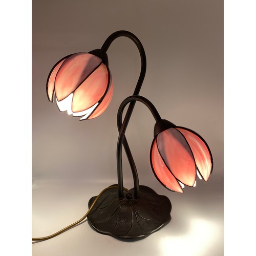 353 - REPRODUCTION LILY PAD TWIN HEADED TABLE LAMP WITH PINK GLASS PETALS