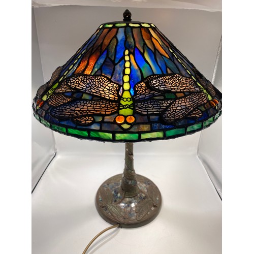 354 - TIFFANY STYLE STAINED AND BRONZE GLASS DRAGONFLY TABLE LAMP