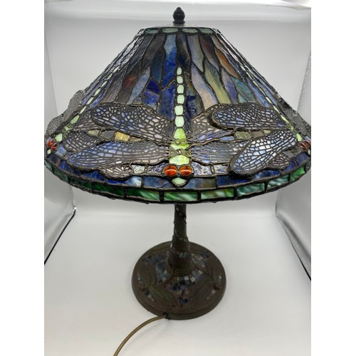 354 - TIFFANY STYLE STAINED AND BRONZE GLASS DRAGONFLY TABLE LAMP