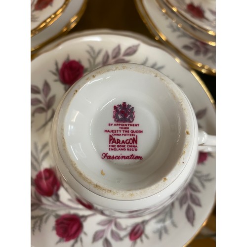 196A - PARAGON FASCINATION PART BONE CHINA TEASET