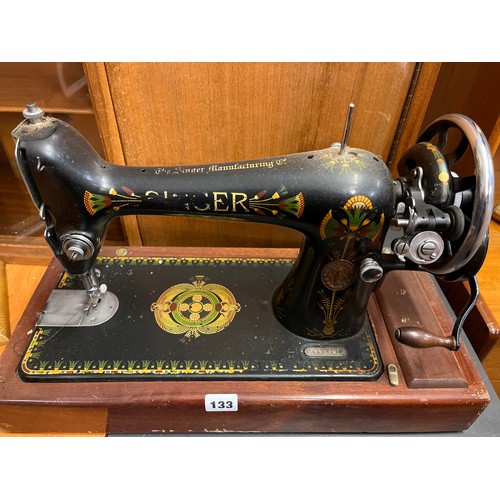 133 - VINTAGE CASED SINGER SEWING MACHINE