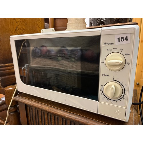 154 - MICROWAVE OVEN