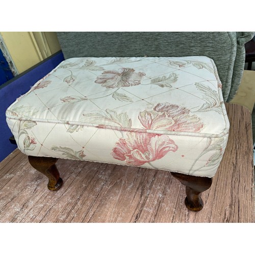 102 - FABRIC UPHOLSTERED FOOT STOOL