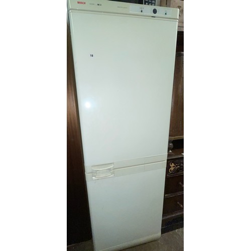 18 - BOSCH FRIDGE FREEZER