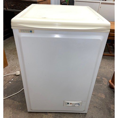 31 - NOR FROST COMPACT CHEST FREEZER