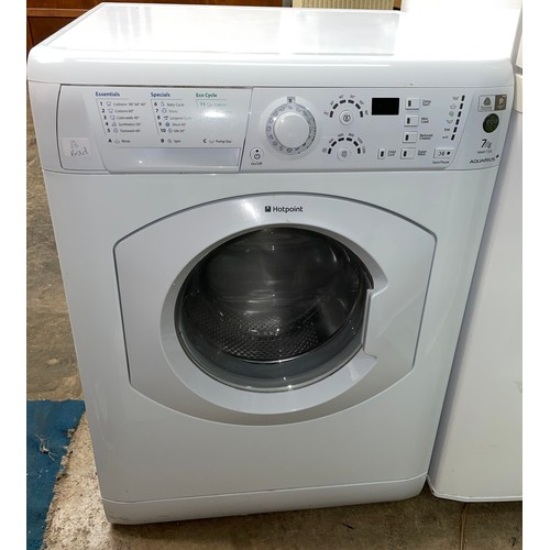 32 - HOTPOINT 7KG AQUARIUS WASHING MACHINE